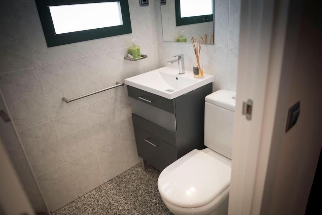 Apartamento En Centro Historico Con Patio Romano 산 로렌소 데 엘 에스코리알 외부 사진
