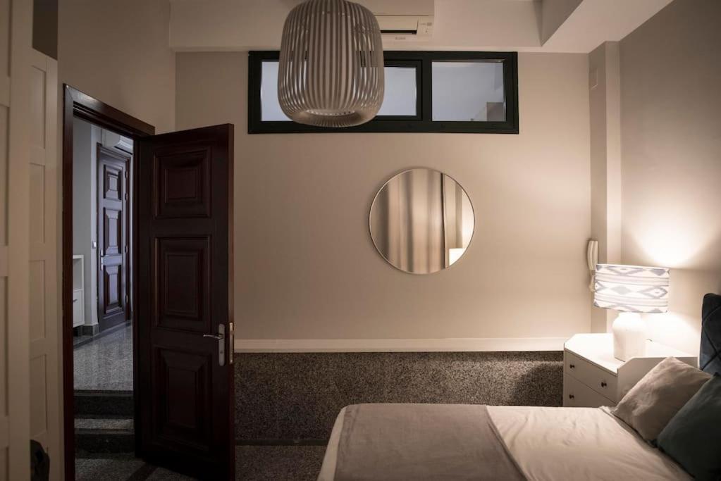 Apartamento En Centro Historico Con Patio Romano 산 로렌소 데 엘 에스코리알 외부 사진