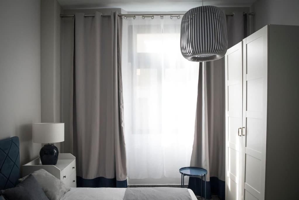 Apartamento En Centro Historico Con Patio Romano 산 로렌소 데 엘 에스코리알 외부 사진