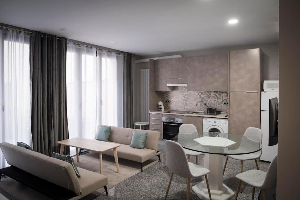 Apartamento En Centro Historico Con Patio Romano 산 로렌소 데 엘 에스코리알 외부 사진